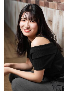 バポス ヘアサロン (BAPOS Hair Salon) ダークピンクスタイル