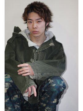 ブークル(boucle) スパイキーショートパーマ　外ハネアップバング