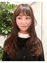 シスノーラ(sisu nolla) ロングレイヤースタイル