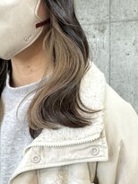 サクラ オモテサンドウ(SAKURA)&nbsp;インナーカラーグレージュ 表参道