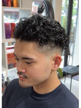 ラフテル(RAFTEL) 【リバースパーマ】×【スキンフェード】