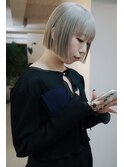 ホワイトブロンドベージュミニボブ