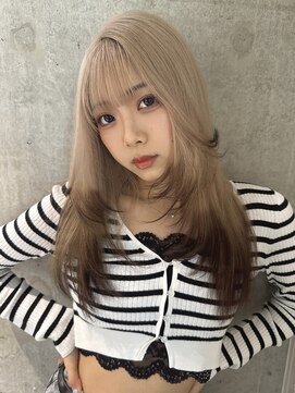 モニカ(MONIQA) ルーツ