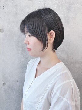 モリオ(morio) ＊耳かけショートボブ丸みショート前下がりショートボブ前髪あり