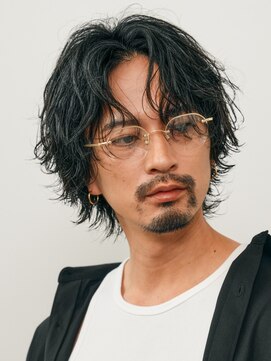 フィフス(fifth) 原宿波巻きパーマツイスパメンズカットシャドウパーマウルフ30代