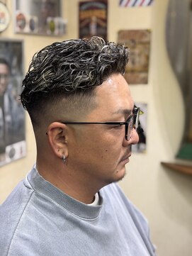 バーバーサトウ(BARBER SATO) 極道パーマ