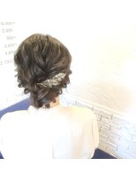 ヘアデザインメリー(hair design Merry)&nbsp;暗めの髪でも動きをだせます！【黒髪の方も諦めないでアレンジ】