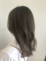 ジップ 緑店(zip)&nbsp;透明感アッシュグレージュ×２０代ガーリーミディ