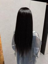 ニーナ ビューティーサロン(NINA Beauty Salon) 黒髪ロングストレート