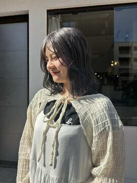 ナビ(nabi) グレージュカラー