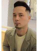 スワッグバーバースタジオ(SWAG BARBER STUDIO)&nbsp;サイドパートスキンフェード