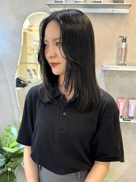 ジーナ 天神(Zina) 韓国ヘア/顔まわりカット/レイヤーカット/ザクザクレイヤー