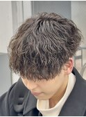 細かめ縦落ちツイストスパイラルパーマラウンドマッシュ