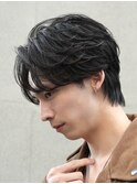 テーパーフェードフェザーパーマセンターパートビジネスヘア