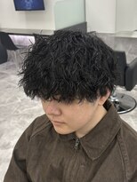 ノイセルヘアー(Noisyle Men's hair)&nbsp;リバースセンターパート／ニュアンスパーマ／ダウンバング/MEN'S