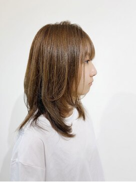 ヘアートラム(HAIR TRAm.) 小顔効果抜群！柔らか質感のネオウルフ＆透明感カラー