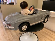 ステラ 久我店(stella)の雰囲気（子供専用椅子でDVDを見ながらカットも可能^_^ [メンズ/リタッチ]）