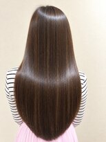 ウイバイファースト(u'i by first) 思わず触れたくなる、ツヤツヤの美髪ロング♪