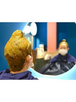 髪や頭皮に優しく、ハリ・コシ・ツヤが叶う天然100%ヘナを使用。幡ヶ谷/笹塚/初台/新宿/代田橋/代々木上原