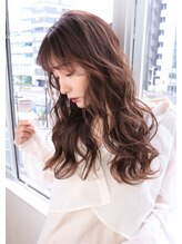イロ(iro) 小顔大人可愛モテ髪薄めバンググレージュカラーグラレイヤー