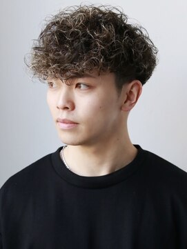 グルーマーズクレッジ 渋谷店(GROOMER/S CREDGE) men's/メンズ/ツイスト/ニュアンス/フェザーパーマ/韓国/渋谷