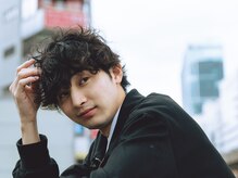 最先端の流行のスタイル。ビジネス系からカジュアルまで。