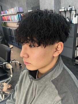 ゼノ 海老名(XENO) シャドウパーマ/フェザーパーマ/ツイストパーマ/波巻きパーマ