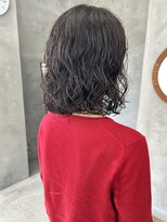 トゥコ(tuco)&nbsp;ボブパーマ　ニュアンスパーマくるくる　ウェーブミディアム30代