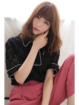 オウル(Owll) 厚めバング　小顔スタイル[mignon]グラマラスウェーブ