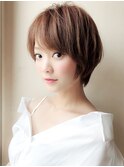 大人かわいい 小顔 ショートボブ