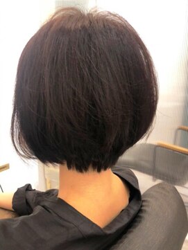 ヘア ジュレ ドゥ(hair jurer deux) 【ヘアジュレドゥ 汲田】丸みショート