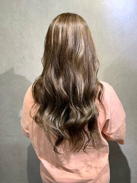 ブロッサム ひばりヶ丘(Blossom) 20代30代40代大人可愛いオルチャンヘアミルクティハイトーン