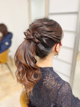 ウッドベル 東京駅前店(W’d BELL) ポニーテール