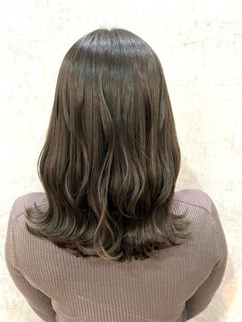 テトテ 三宮店(Tetote) ／ヘルシースタイル／アッシュ　オリーブカラー／