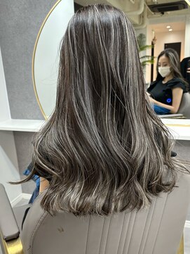 ジーディーエス(GDS) 透明感アッシュハイライト