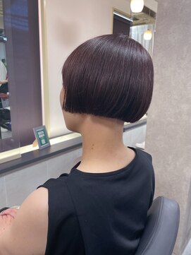 ユーリ(juli) 暖色ミニボブ