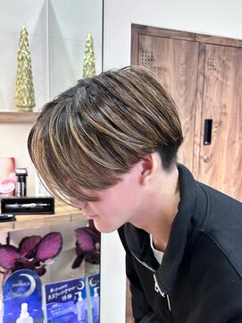 リミックス 南国店(remix) 刈り上げセンターパート