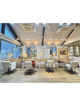 技術×空間×安心感。透明感とツヤを叶える少人数制プライベートサロン“reefur”へ。[須磨駅0分]