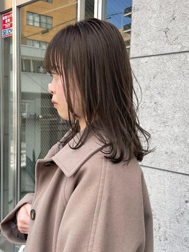 ニール 名古屋 伏見 丸の内(NEELU) 【neelu_take】オリーブベージュ×ミディアムレイヤー