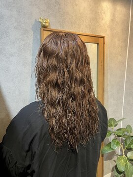 エン(en.) ♪ロングさん向け!ウェーブパーマ