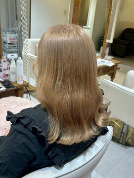 スペックホルダーミミ(Spec Holder mimi) デザインカラーライトベージュ×うるツヤロング