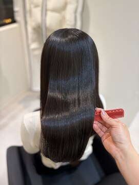 エミュスト(Emuest) 高保湿持続率ナンバーワントリートメント