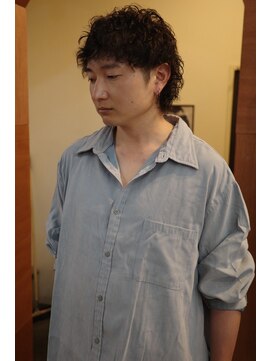 エディ(Edy) メンズ波巻きスパイラルパーマケアパーマ眉毛カット外国人風