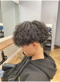 無造作波巻きパーマ