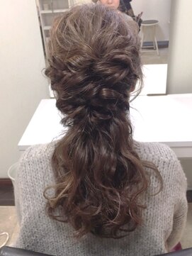 ヘアーアンドメイク トミー(Hair&Make Tommy) カジュアルアレンジ