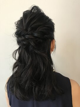 ネオリーブアイム 横浜西口店(Neolive aim) ハーフアップヘアアレンジ☆