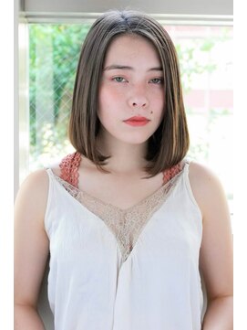 ルティア 池袋(Lutia) まとまりミディアムボブ