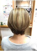 軽やかなショートスタイル
