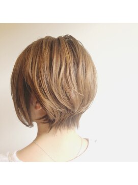 アライアオーロ(Alaiaolo) 大人ステキボブ