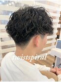 ツイストスパイラルパーマ刈り上げマッシュ